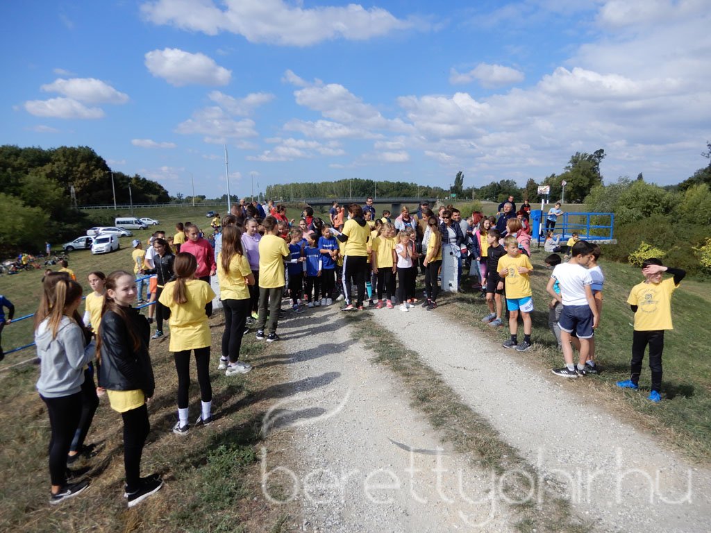 Mezei futóbajnokság Berettyóújfaluban 32